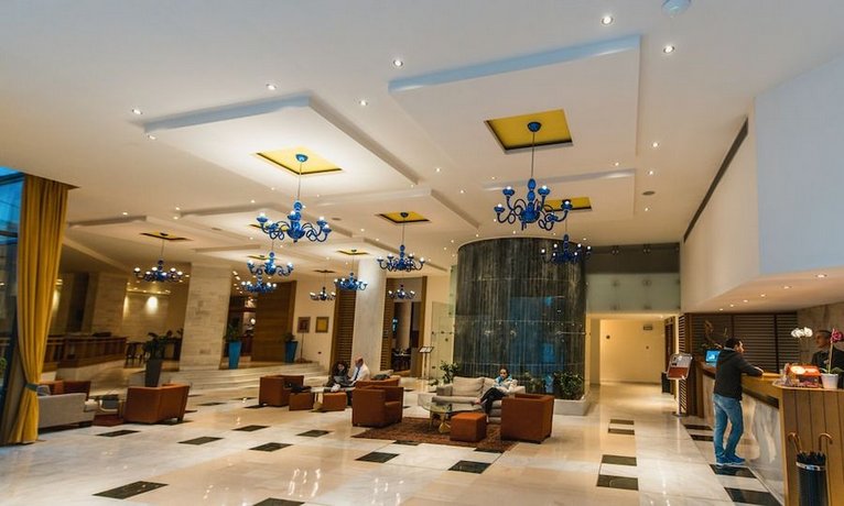 Alexander Beach Hotel & Spa