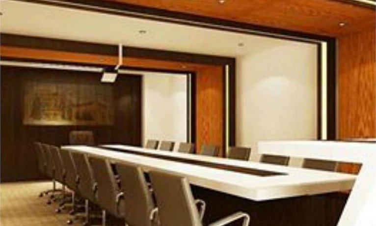 Flora Airport Hotel and Convention Centre Kochi
