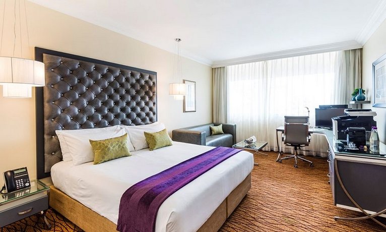 Avani Windhoek Hotel & Casino