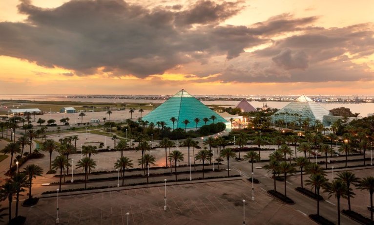 Moody Gardens Hotel Spa and Convention Center