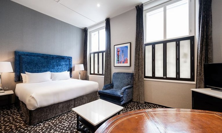 Ten Square Hotel