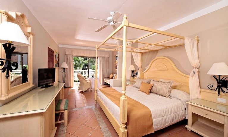 Bahia Principe Grand Aquamarine