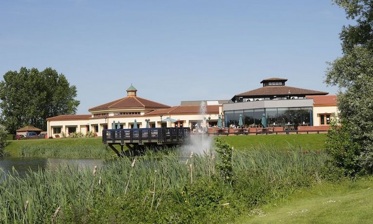 The Waterfront Hotel Spa & Golf