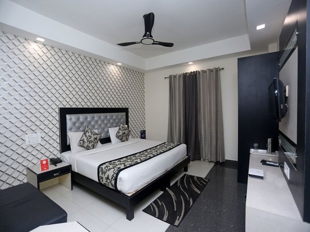 Oyo 9050 Hotel Saya