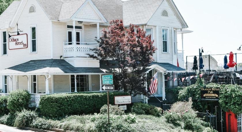 Dickson Street Inn