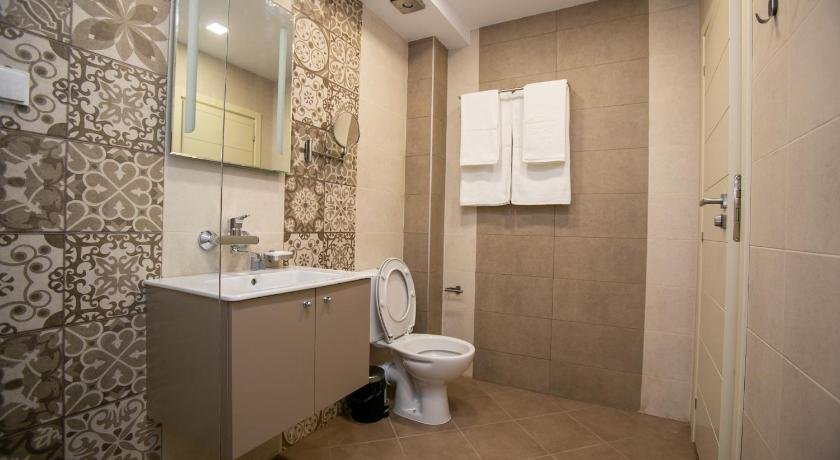 B&D Apartments Delux, New
