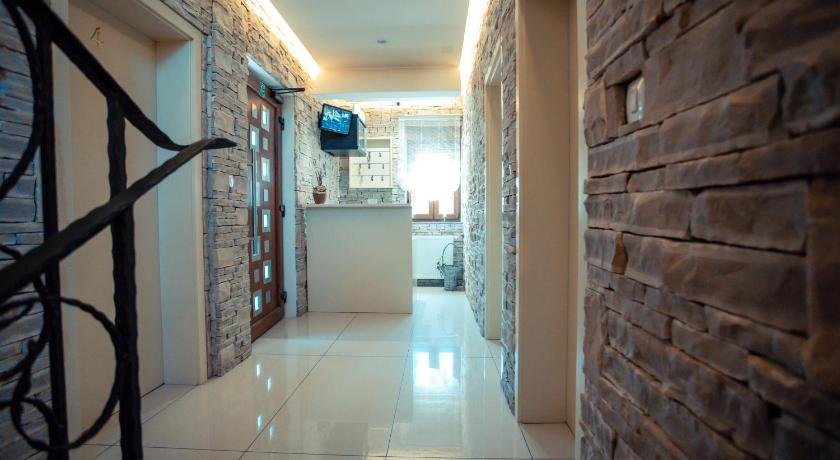 Grand Lakes Rooms