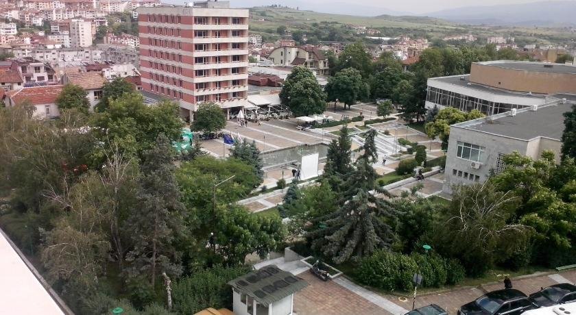 Family Hotel Ambrozia
