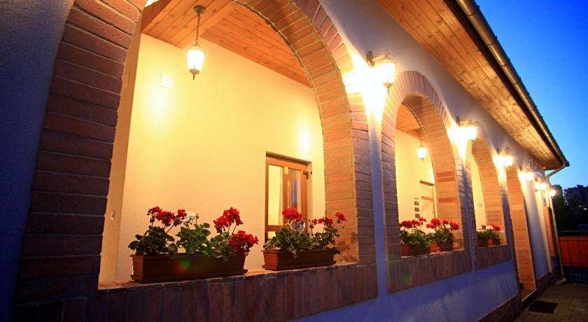 Pizza Tábor Apartman