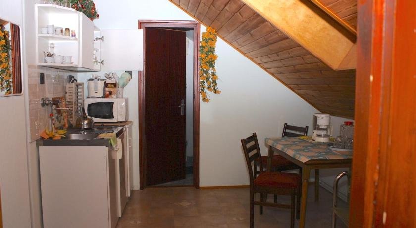 Pereszlényi Vendégház