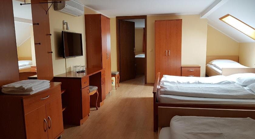 Hotel Roskar