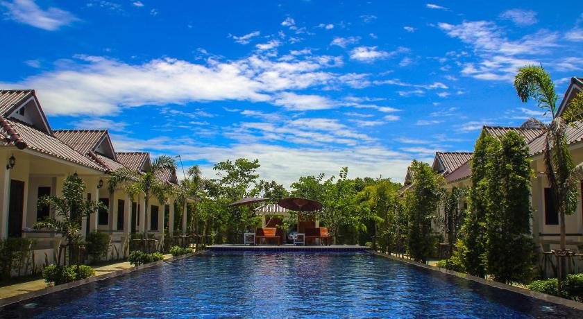 Thanawong Pool Villa