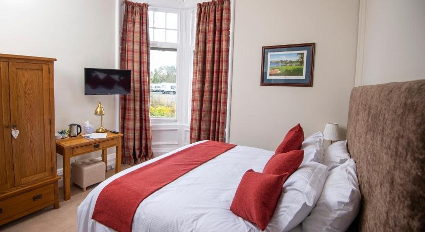 Dryburgh Arms Pub with Rooms