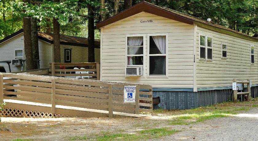 Moody Beach Camping Resort Wheelchair Accessible Park Model 15