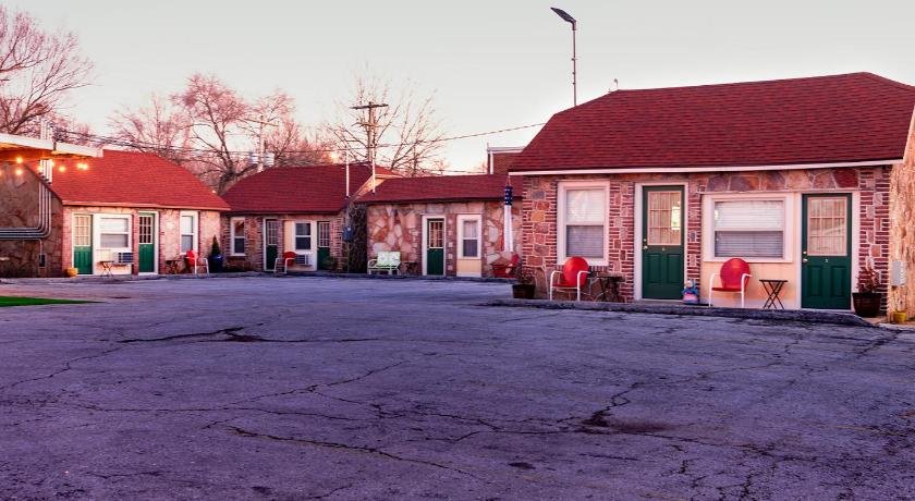 Rockwood Motor Court