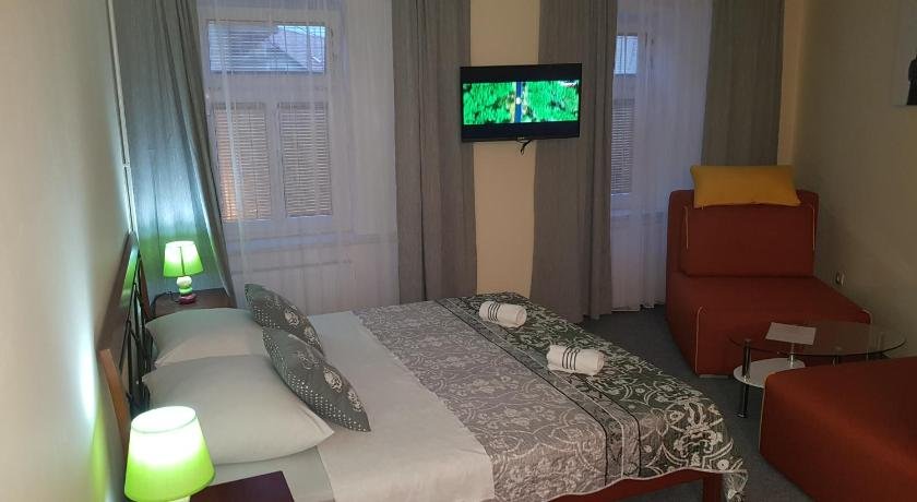Elg Rooms