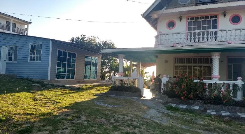 Marysol Lodging Hostel & Camping