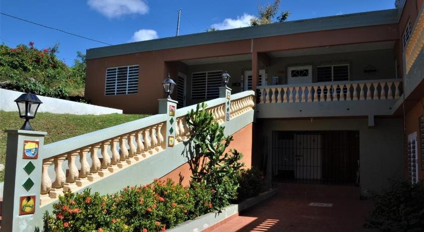 Isla Hermosa Guesthouse