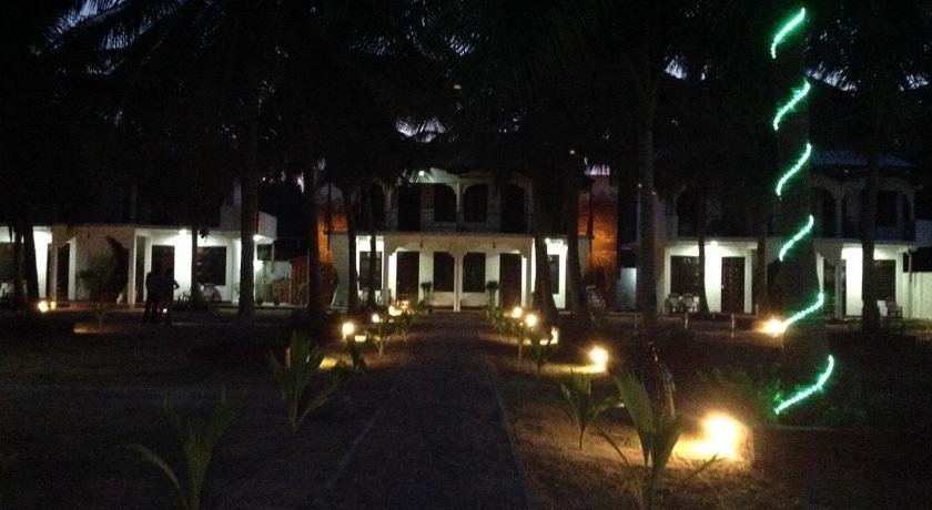 Crescent Sea Resort