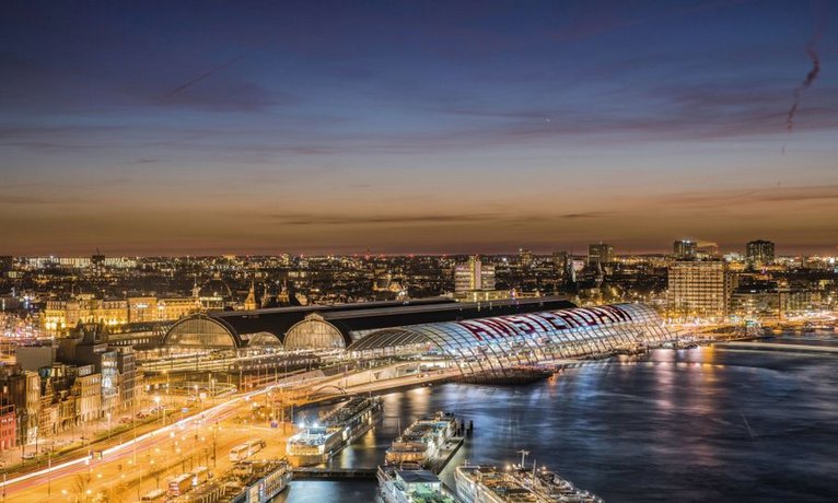 Mövenpick Hotel Amsterdam City Centre