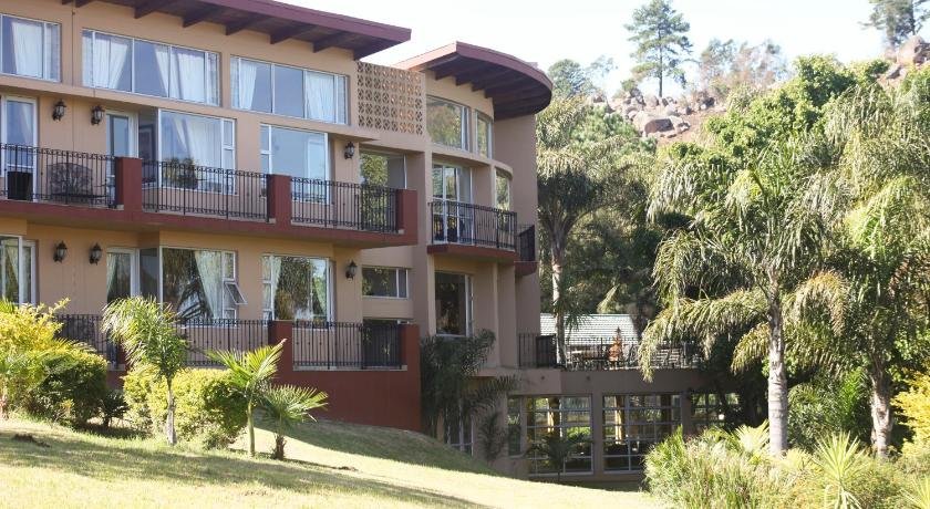 Mac Atini Guest House