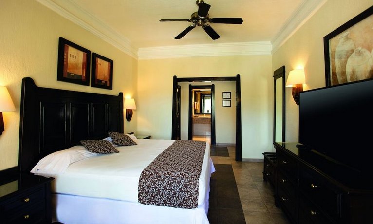 Riu Santa Fe Hotel