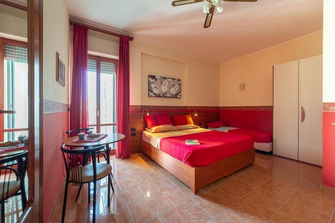 Aurora Rooms