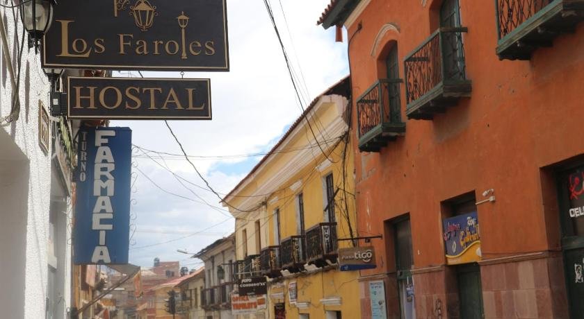 Los Faroles Hostal