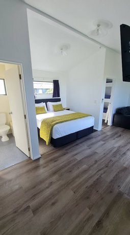 Napier Beach Kiwi Holiday Park & Motels