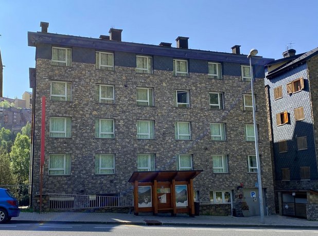 Somriu Hotel Vall Ski