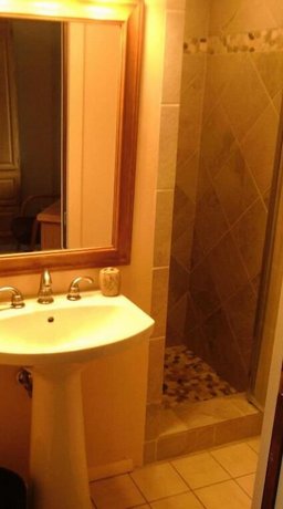 Shadow Mountain Lodge