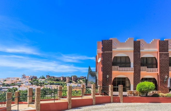 Hotel Colina Dos Mouros