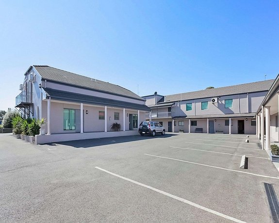 Quality Inn & Suites The Menzies