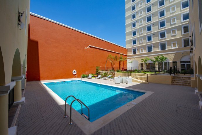 Holiday Inn Express Merida Centro
