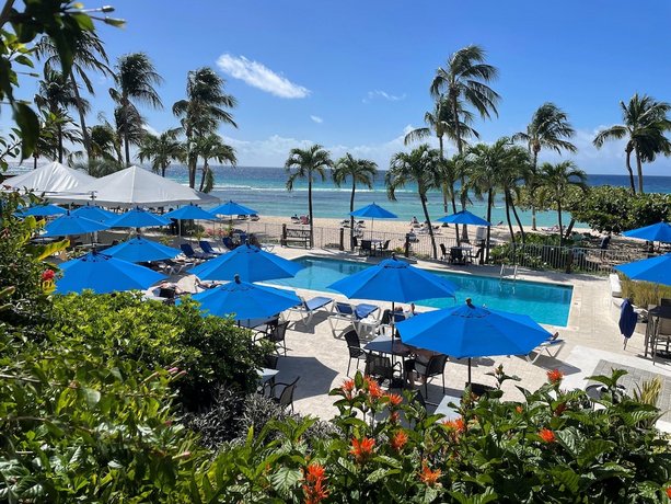 Coconut Court Beach Hotel