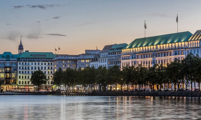 Fairmont Hotel Vier Jahreszeiten