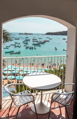Acamar Beach Resort