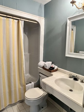 Barksdale House Inn
