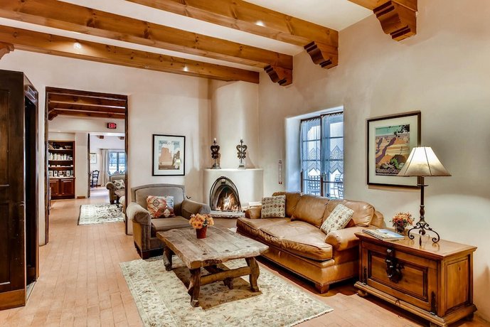 Piñon Court by La Fonda