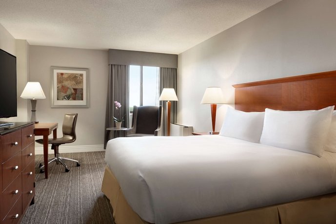 DoubleTree by Hilton Minneapolis-Park Place
