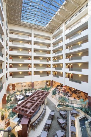 Hotel Topeka at City Center