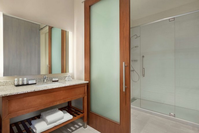 Embassy Suites by Hilton Sarasota