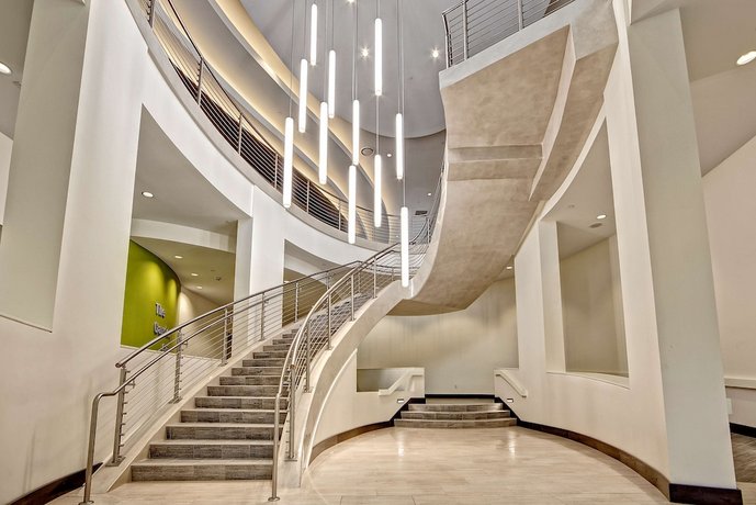 Hilton Garden Inn Nashville Downtown Convention Center