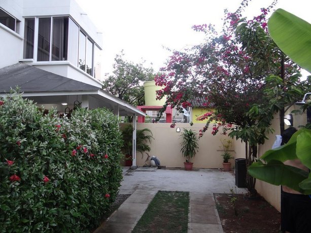 Posada J &amp J Forbes