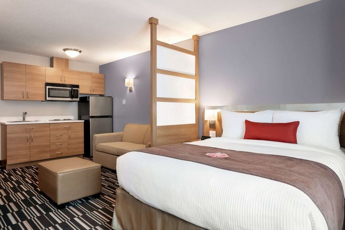 Microtel Inn & Suites by Wyndham Val-d Or