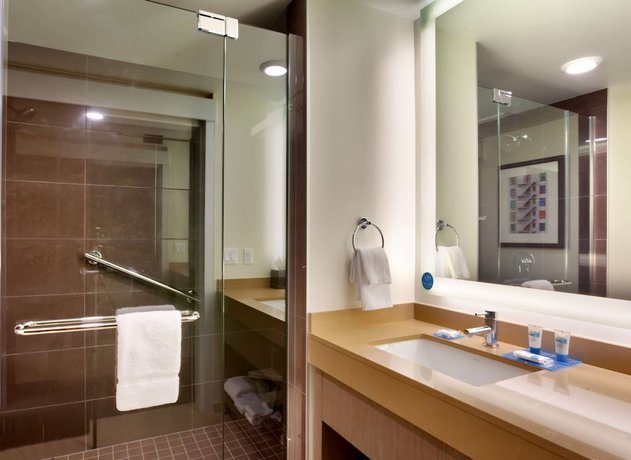 Hyatt House Portland/Downtown