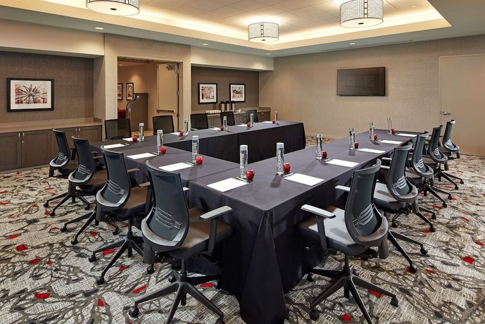 Hampton Inn Long Beach Airport