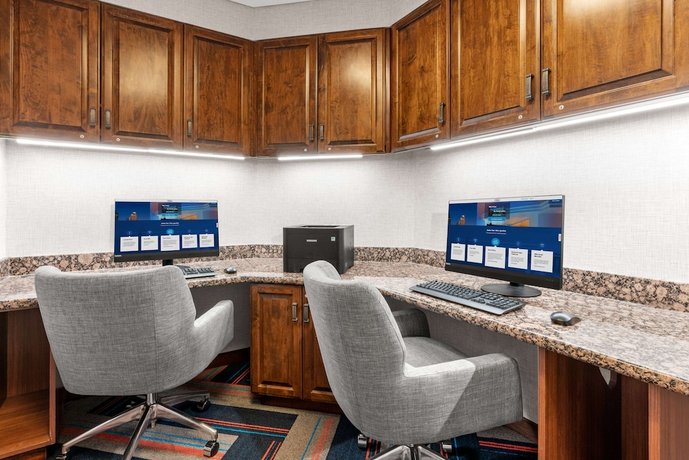 Hampton Inn & Suites Fairbanks