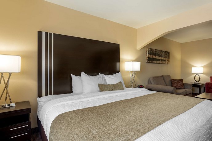 Best Western Plus Capital Inn