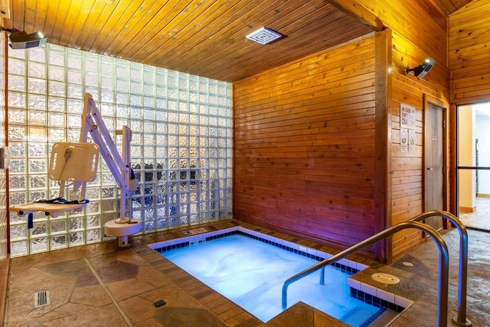 Days Inn & Suites by Wyndham Madison